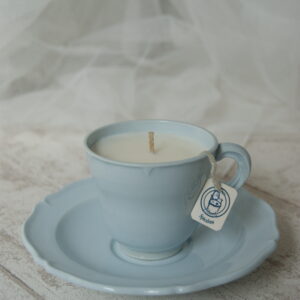 bougie spéculoos • bougie parfumée gourmande • bougie artisanale • bougie parfum biscuit • bougie tasse vintage • bougie seconde main • bougie décorative • bougie upcyclée • bougie senteur biscuit