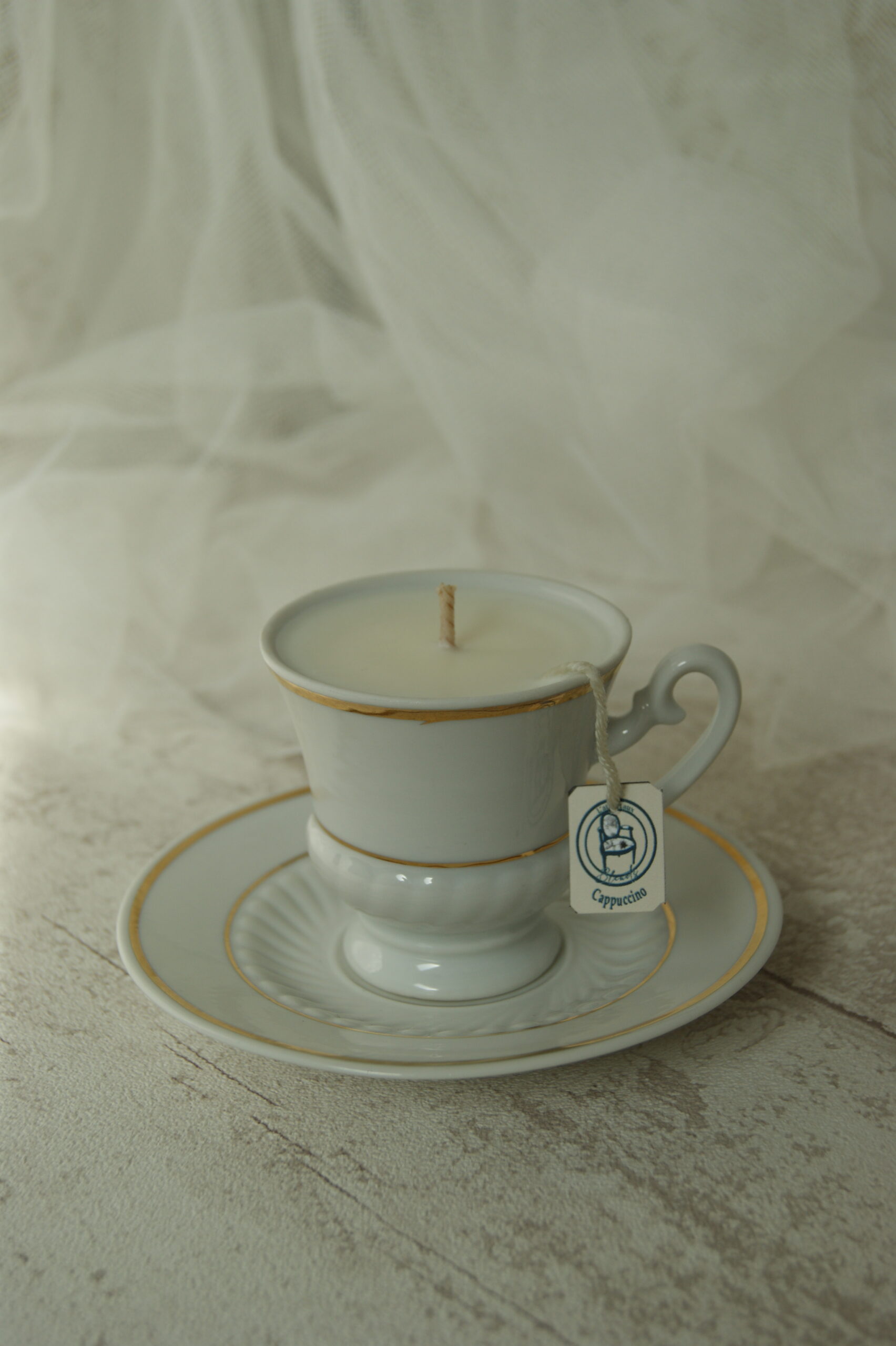 bougie senteur cappuccino dans tasse ancienne fait en france cire de soja